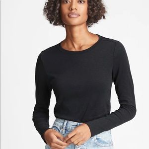 Gap Basics Long sleeved Crew